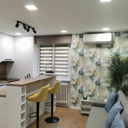 Ferienwohnung Kossuth 10 Dunaújváros Exterior foto