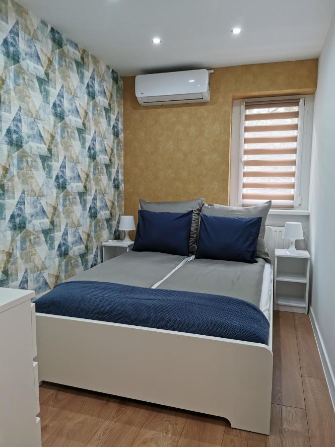 Ferienwohnung Kossuth 10 Dunaújváros Exterior foto