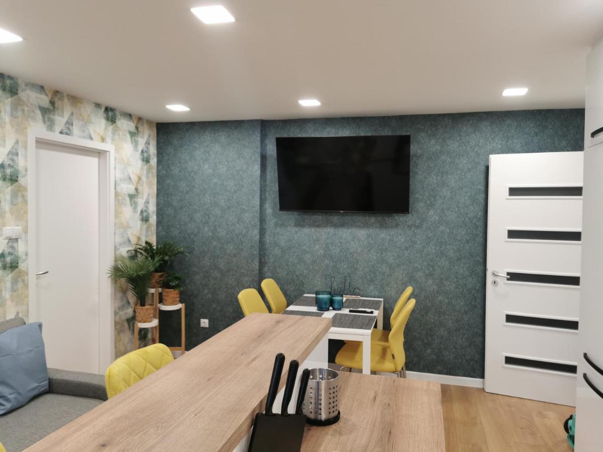 Ferienwohnung Kossuth 10 Dunaújváros Exterior foto